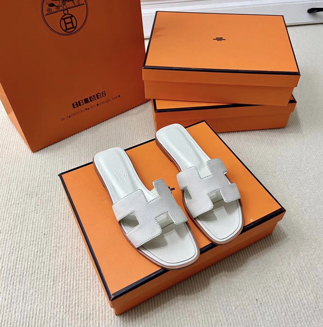 에르메스 올수공 오란 슬리퍼 샌들 앱송 103